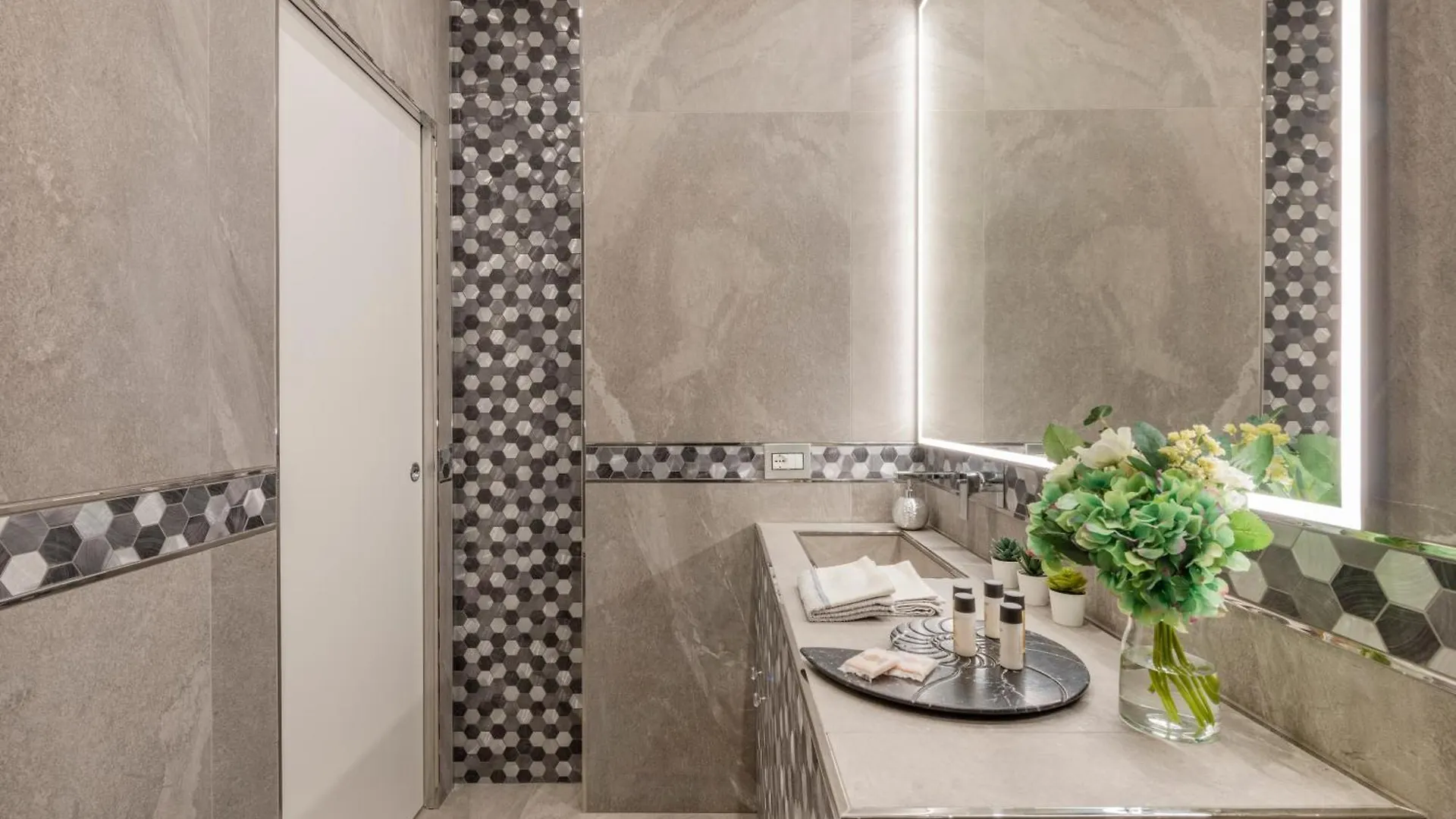Falcone, 5 - Downtown Apartment Milano