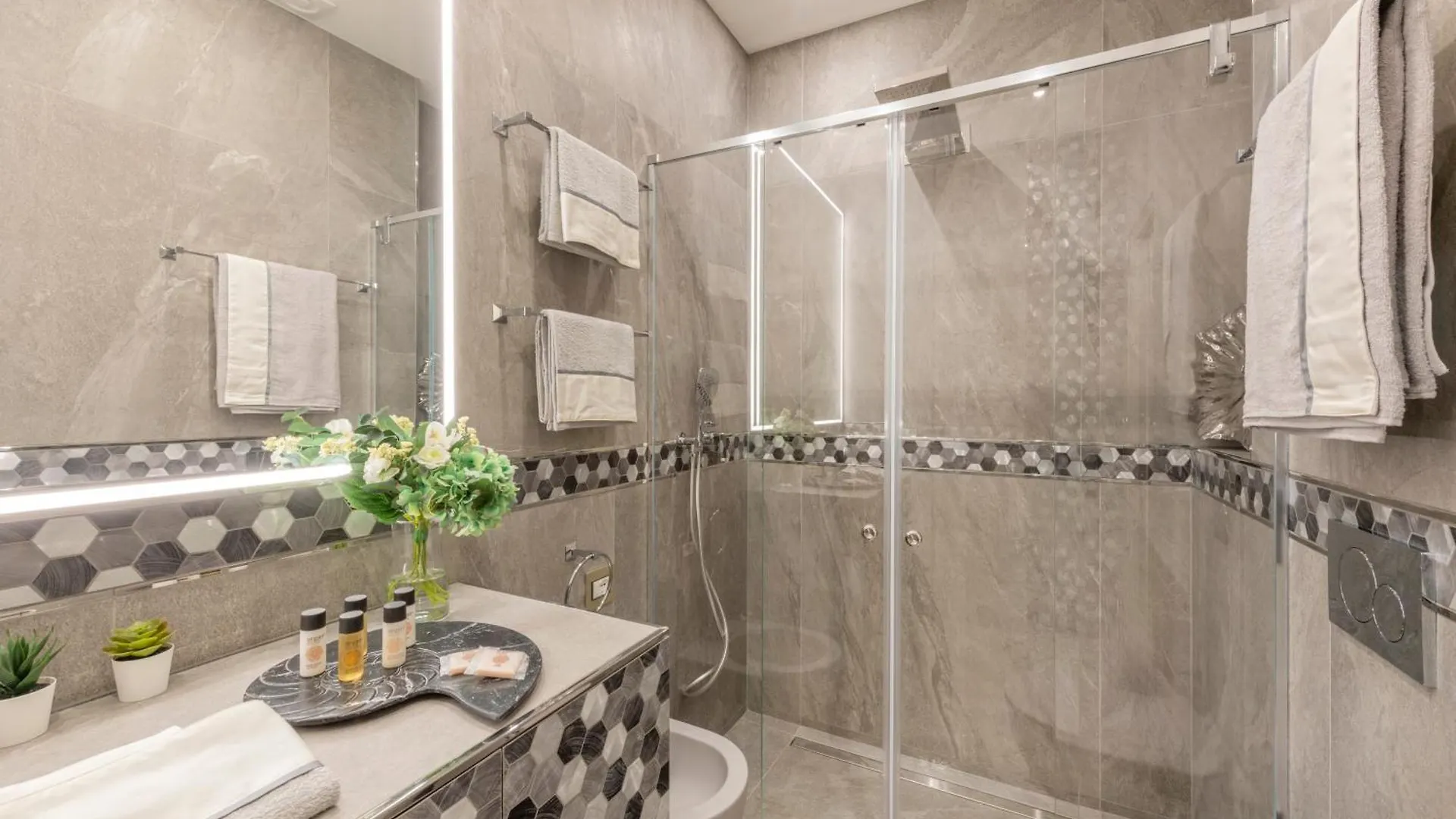Falcone, 5 - Downtown Apartment Milano